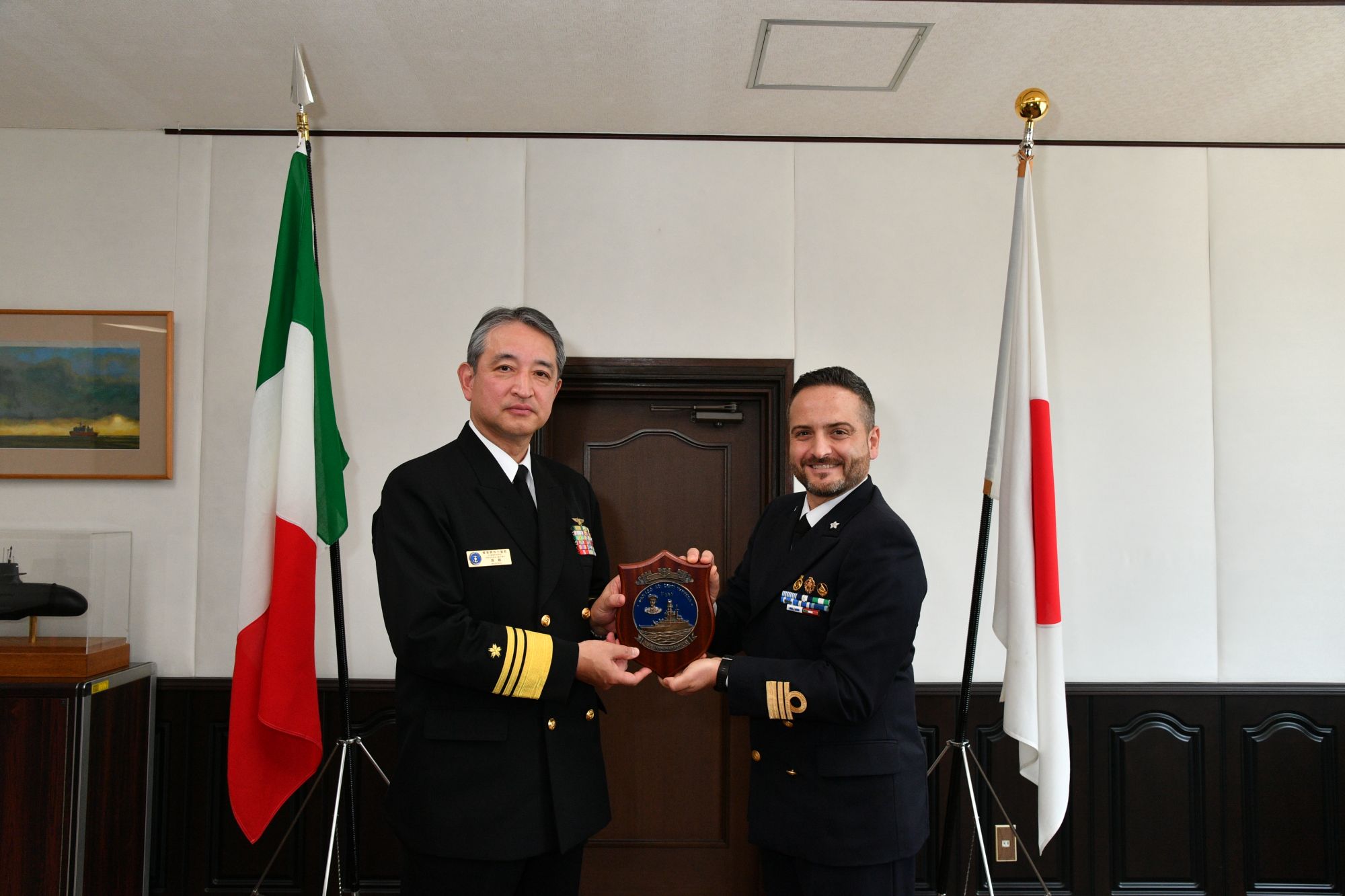横須賀地方総監部【公式】 (@jmsdf_yrh) / X
