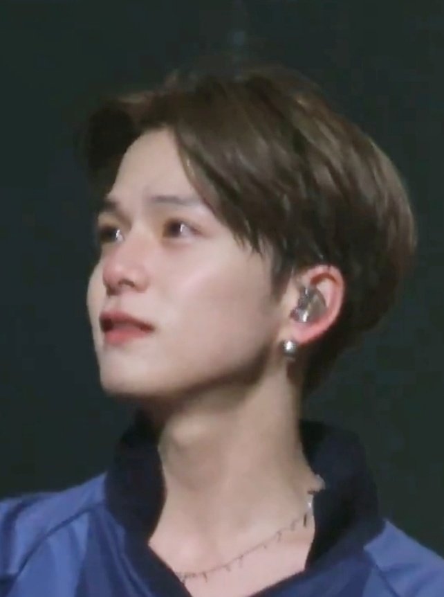 asahi__ii's tweet image. ตอน encore เพลงเยลโล่จิ๋วฮึบจนจมูกแดงหมดแล้วนั่น ใจหนูก้อเท่านี้สินะคนเก่ง 🤏🥹