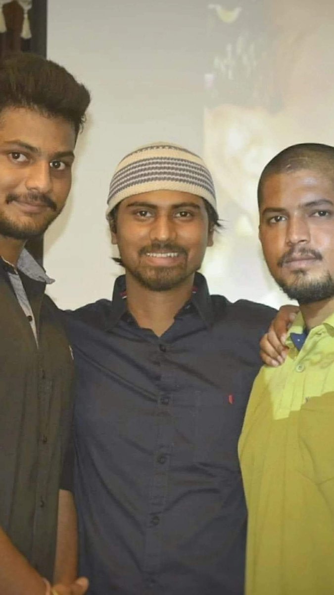 tejaysrtp's tweet photo. రంజాన్ మాసపు ఉపవాస దీక్షలకు, ప్రార్థనలకు చివరి అంకమైన " ఈద్ - ఉల్ - ఫీతర్ " సోదరభావం, సమానత్వం, సమైక్యతా స్ఫూర్తిని నింపాలని ఆకాంక్షిస్తూ ముస్లిం సోదర సోదరిమణులందరికి మిత్రులందరికీ పవిత్ర రంజాన్ శుభాకాంక్షలు🤲 https://t.co/PYI3TSOt3T
