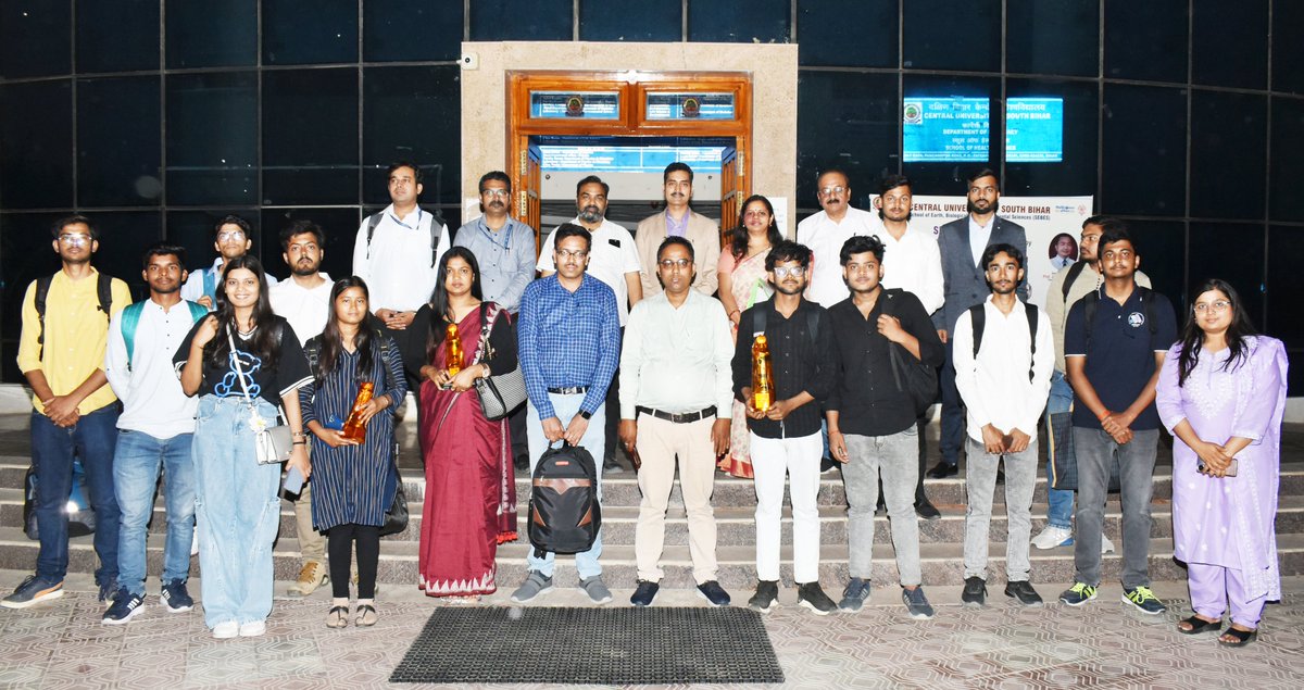 LifeScienceCUSB's tweet photo. Ideathon 2.0 
Group photo session after completion of the Event. 
The event was coordinated by Dr. Amrita Srivastava (Assistant professor, deptt of life science, CUSB). https://t.co/wCuWO1bKby