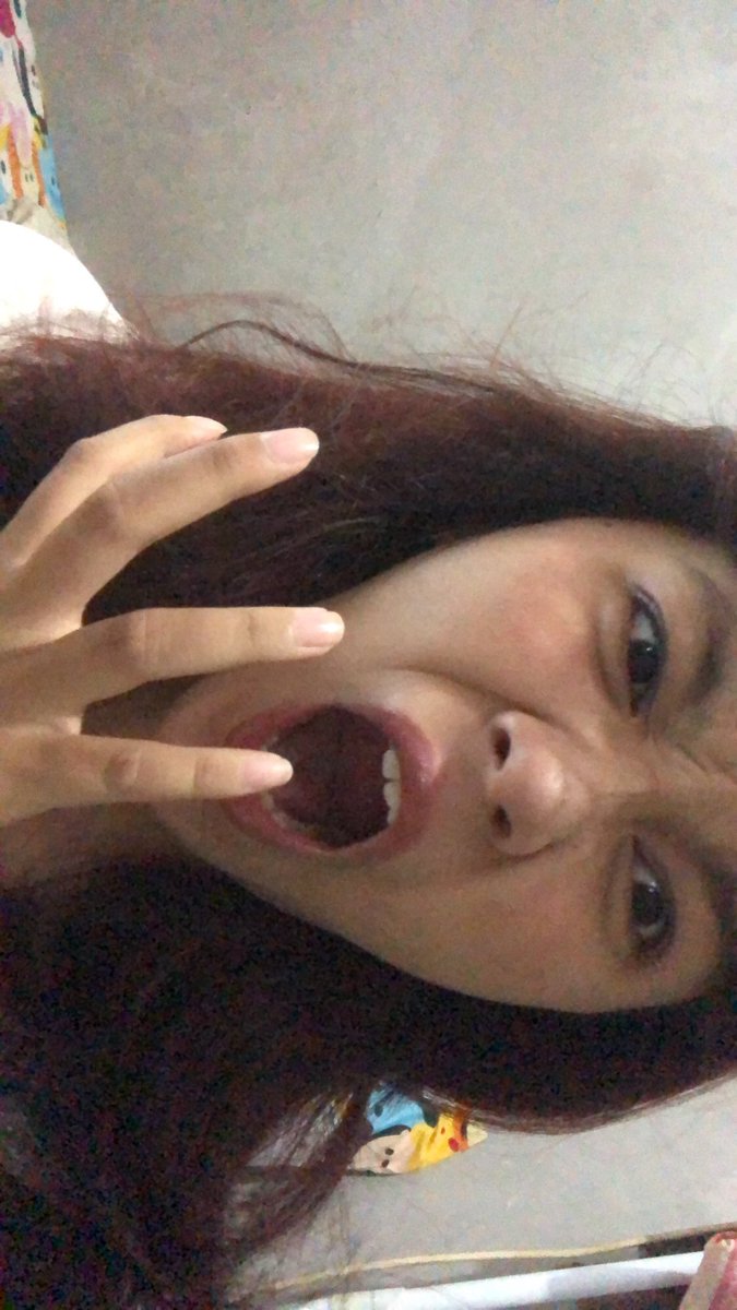 sokintengah's tweet photo. eid makeup so good you can do goofy facesβ¦. #minalminul https://t.co/Z9MypcDptz