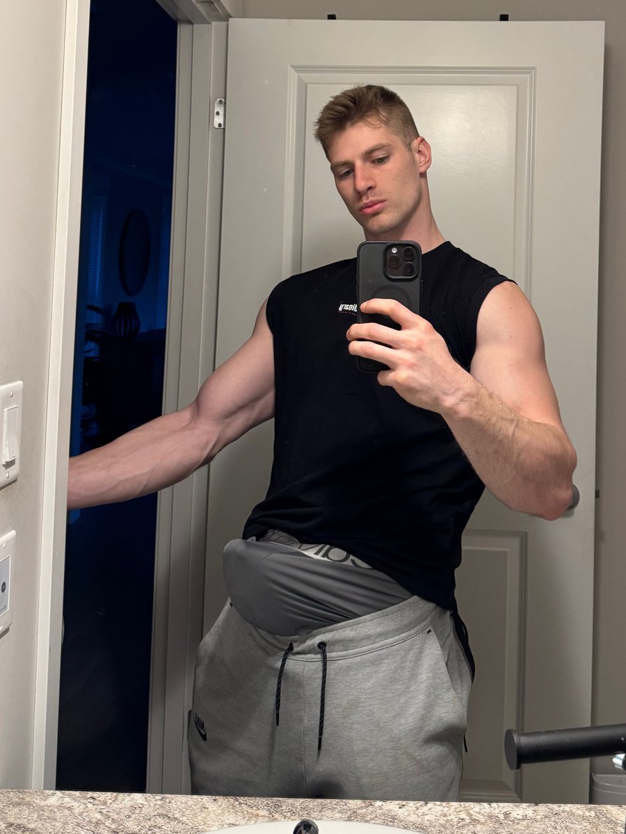 type "hi" and i will send you my nudyz