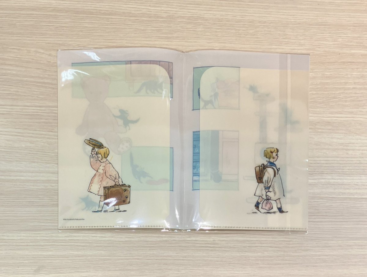 ehonshiroshima's tweet image. 新商品入荷✨

「こねこのトトはおるすばん」のA5ダブルクリアファイルが入荷しました🐈‍⬛

表も裏も中もぜんぶ可愛い2種類です♡

ehonsでも人気の使い勝手の良い形のクリアファイルです!
ぜひ店頭でご覧ください☺︎

#こねこのトトはおるすばん#くらはしれい#白泉社#ehons#ehonshiroshima