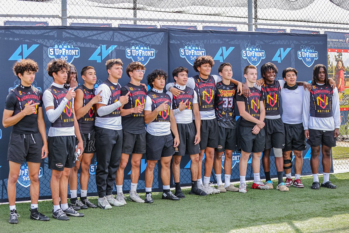 Jason3Ramos's tweet photo. A couple touchdowns in @4_vert championship tourney, Won the D2 championship 🏆🏆 great work out of all the kids on our team @elmodenafb https://t.co/thWeTdHbas