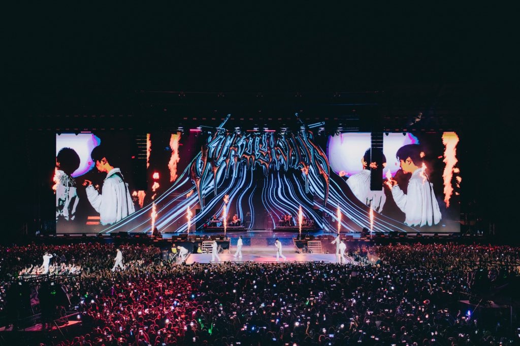 thejypnews's tweet photo. STRAY KIDS held a successful solo concert at Santiago's Estadio Bicentenario de La Florida on March 27-28 as part of their “Stray Kids World Tour <dominATE>”

https://t.co/Q49R3GTYTb https://t.co/bMtgyRqj3w