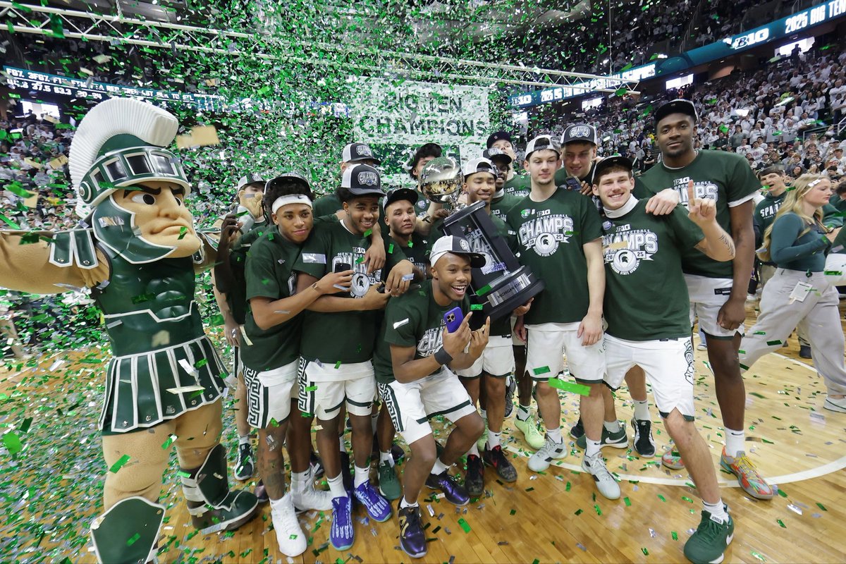 TheRealSharty's tweet photo. Run obviously came up short but damnit these guys were a blast to watch this year. 

Made all of Spartan Nation feel things again about our beloved hoops program. And I am so grateful for every player and coach and all the work they put in. https://t.co/pBIg9p3s7w