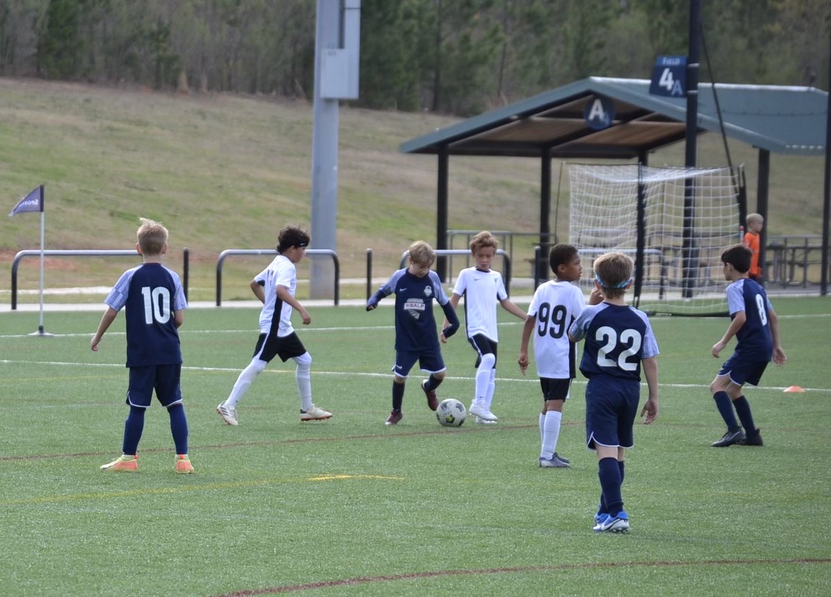 cloverelitefc's tweet photo. The 2016 boys continue to develop their passing and defensive play with another shut out win of 7-0. Keep it up, boys! https://t.co/JZRcgADpST