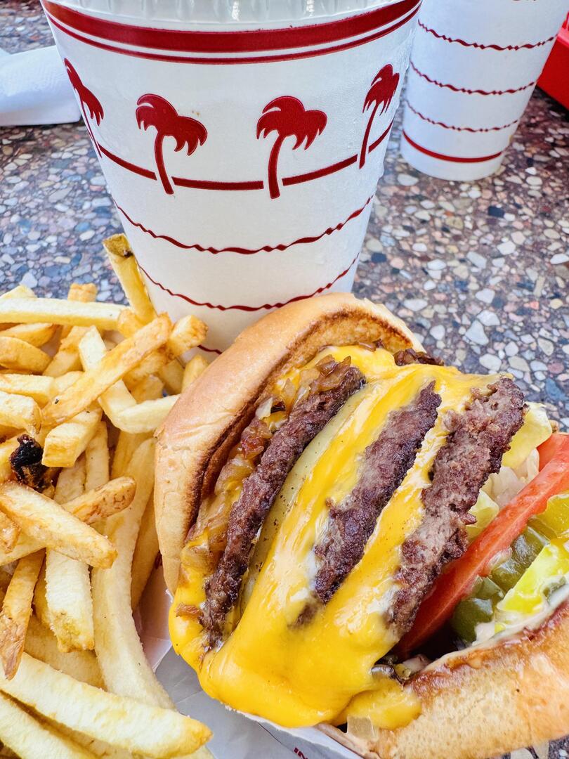 gamefamex's tweet image. Bomb 
👉 amzn.to/3ILCEu6
#ad #Bomb #ExplosiveContent #ImpactfulMessaging #PowerfulStatements #AttentionGrabber #foodie #burgers #cooking #fastfood #trending #sandwiches #yum #foodpoll