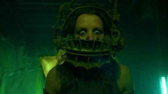 horrorsthetics's tweet photo. 2000’s horror films + the color green: 

a thread https://t.co/K6P1Dq0BA1
