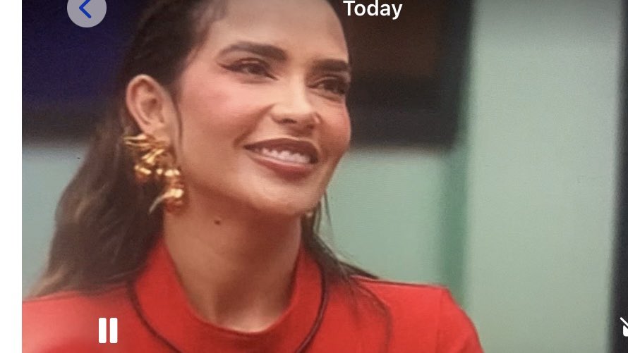 elizondok80's tweet image. Hasta la sonrisa es #falsa de #Lamanzanapodrida #mojigata y #oportunista #LCDLFAllStars y por ahí cae la #iluminada de Paty con su blablabla de #Latraicion 😒mas que 👀la que tienes a tu lado tal para cual #ohyes #SiQueSi