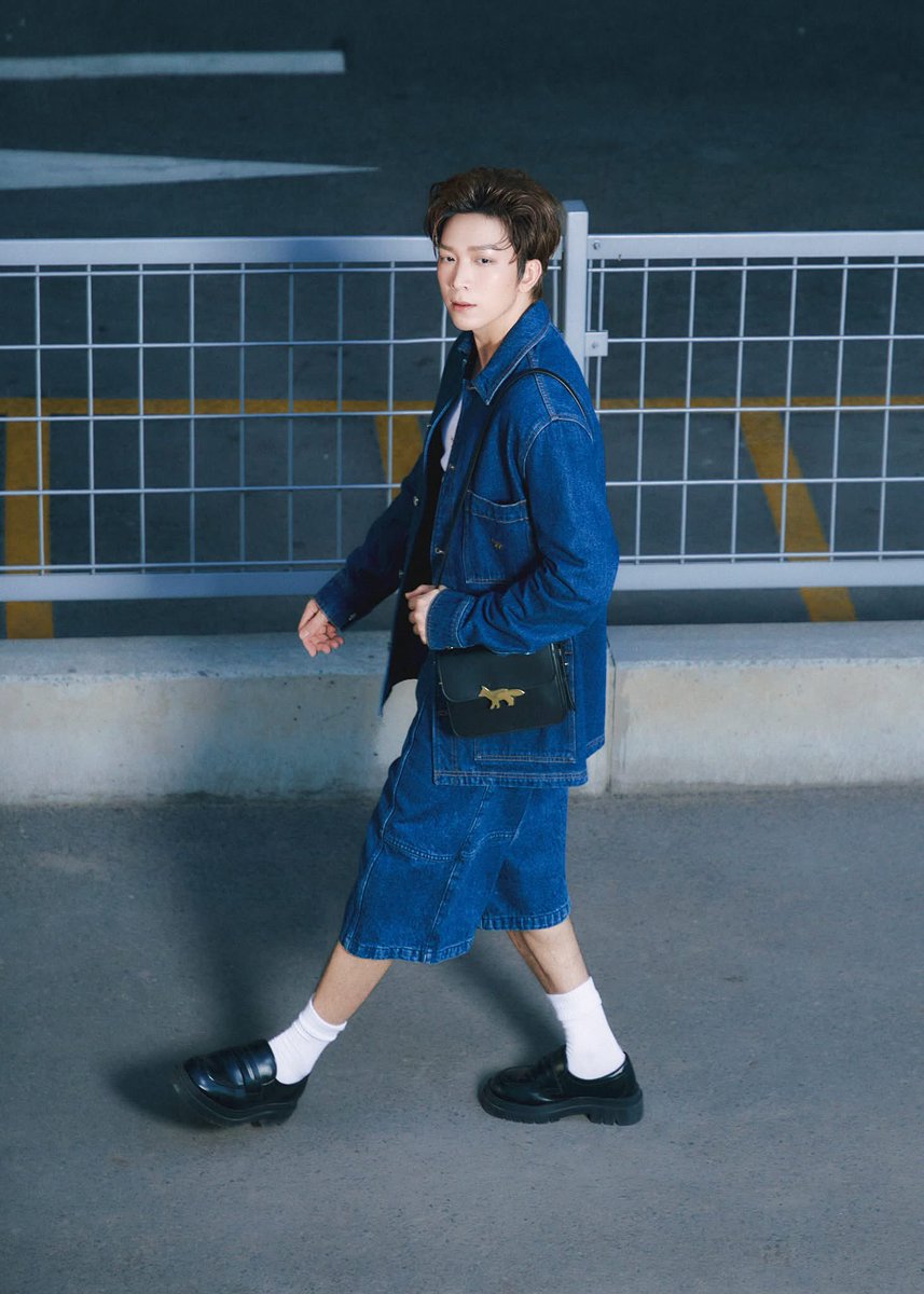 tangvuminhphuc's tweet photo. #TangPhuc #MaisonKitsune https://t.co/3OD5HkmDi3