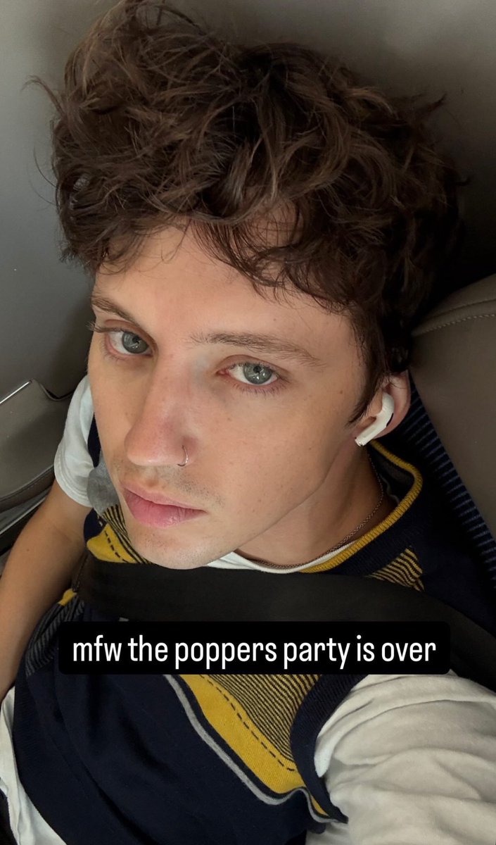 PopCrave's tweet photo. Troye Sivan reacts to poppers manufacturer Double Scorpio suspending operations following FDA search &amp; seizure:

“I felt the rush” https://t.co/2oBEBekvs1