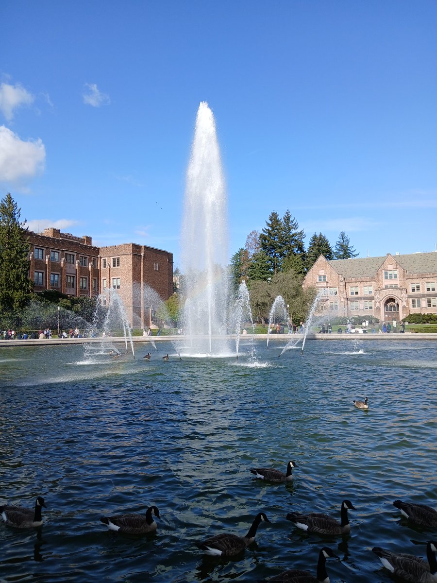 DailyPicTheme2's tweet image. Monday 31 March

Today’s Daily Picture Theme is ‘Pointed&apos;

RT or reply with your own photo 

Tomorrow’s theme will be ‘Favourite picture from March&apos;

#DailyPictureTheme

The top of the fountain looks almost pointed!