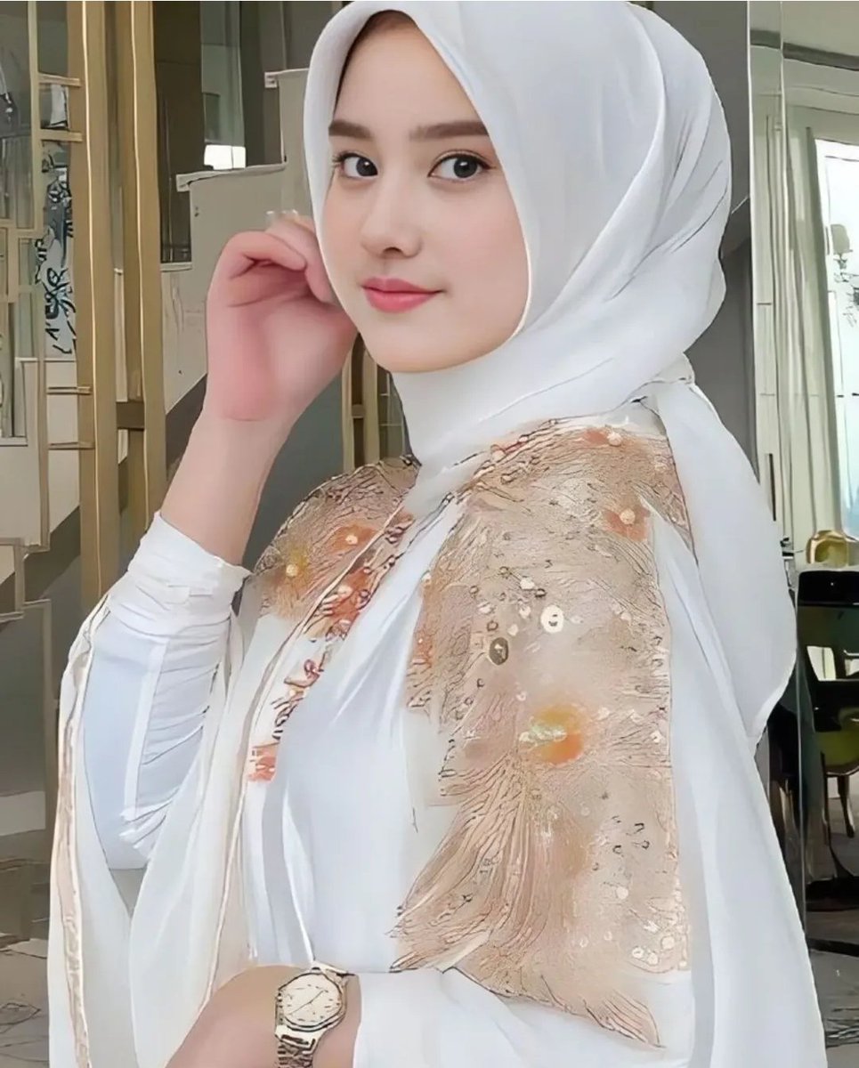 Minal Aidin Wal Faidzin 🙏
Mohon Jangan Tanya Kapan Kawin 🤭