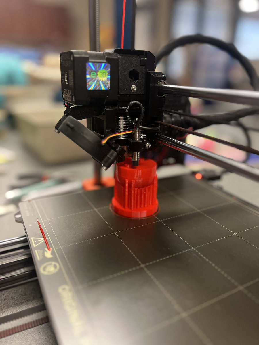 BerryMiller_JH's tweet image. Gonna brag on our #Librarian ahead of #LibrarianAppreciationWeek.🤭 With the help of our #CTE 3D printer, Ms. Shuptar made #Braille letter blocks for the @PearlandISD Special Programs Department. One more thing that makes her irreplaceable.
❤️💙🐾🥰 #ChallengeAccepted