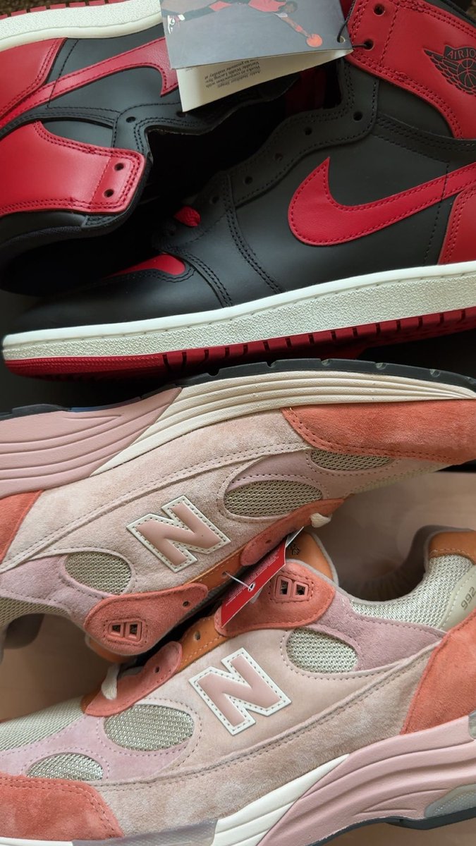 jayC803's tweet photo. Copped 2 of the 4 shoes I wanted from February. Struck out on galaxy foams and both of my metallic Jordan 5 orders were canceled after release smh lol. I’m happy with this though. #Jordan #Nike #Bred #UNBANNABLE #BANNED #NewBalance
#JoeFreshgoods #AgedWell
#NewBalance992 #NB #JFG https://t.co/oJwcCliByp