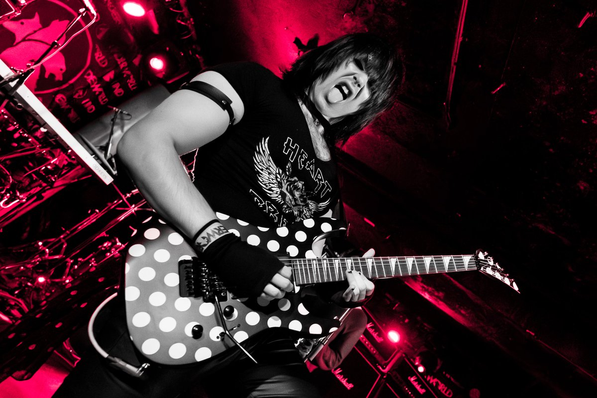 𝐒𝐈𝐍𝐍𝐄𝐑𝐒 𝐈𝐍 𝐓𝐇𝐄 𝐂𝐈𝐓𝐘 tweet media