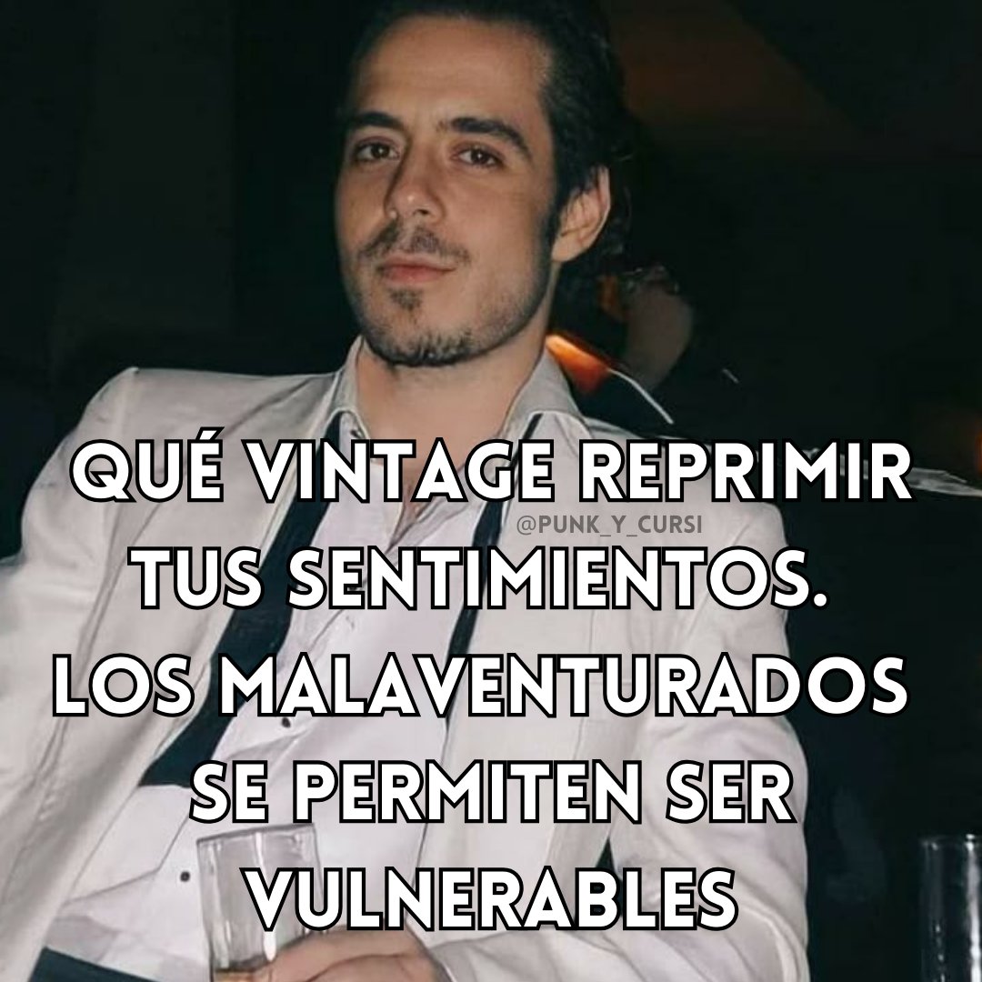 punk_y_cursi's tweet photo. 🦇🦇🦇🦇 https://t.co/s5EaP3PCIK