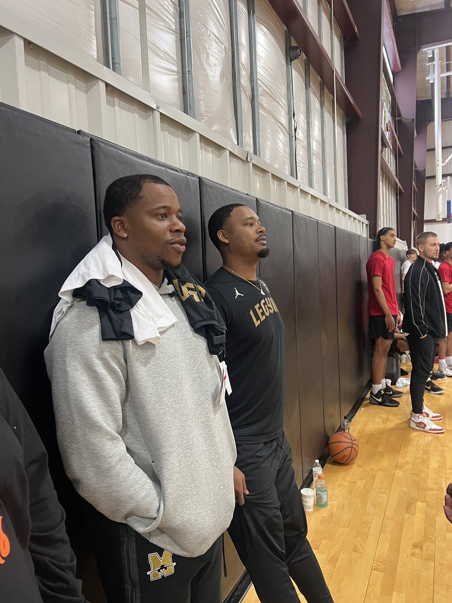 “Man I hope we don’t see the Hornets next year” <a href="/D_Will23/">Coach Dorrian Williams</a> 
“I already told my AD send us to 6A cause the Hornets going back to Back” <a href="/CoachNoel10/">Torey Noel 🏀</a>