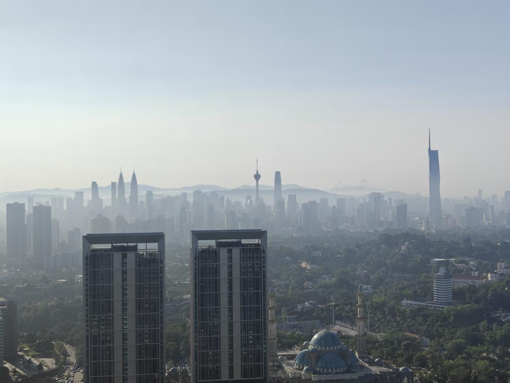 早上的风景还是很美的 https://t.co/F4fWm8ZxlG