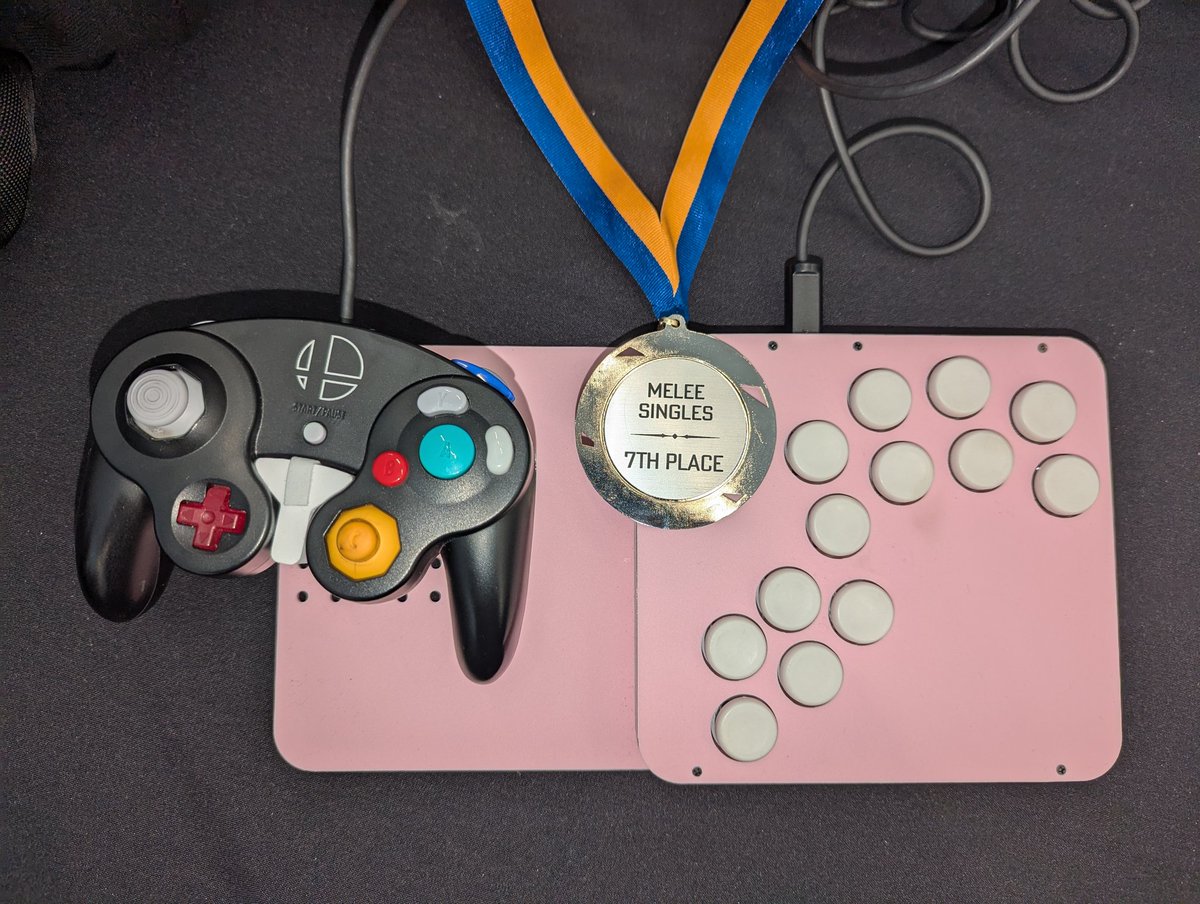 7th at bobc on the strawberry controller :) very proud of my progress 

i love melee