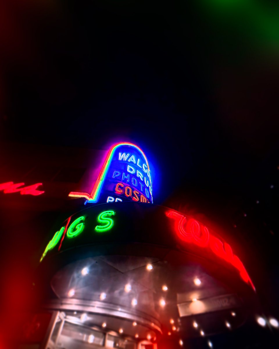 C o l o r v i s i o n 

#NewOrleans 
#photography
