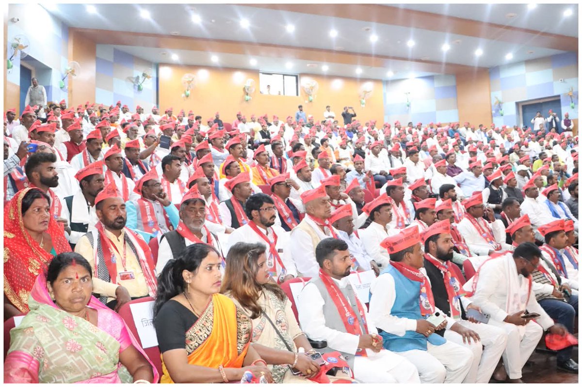 rajababusahani0's tweet photo. जन्मदिन की ढेर सारी बधाई एवं शुभकामनाएं।
सुप्रीमो मुकेश सहनी जी।
#विकासशील_इंसान_पार्टी #vipparty #MukeshSahani #Mallah #BiharElection2025 https://t.co/VbG8I7bL1r