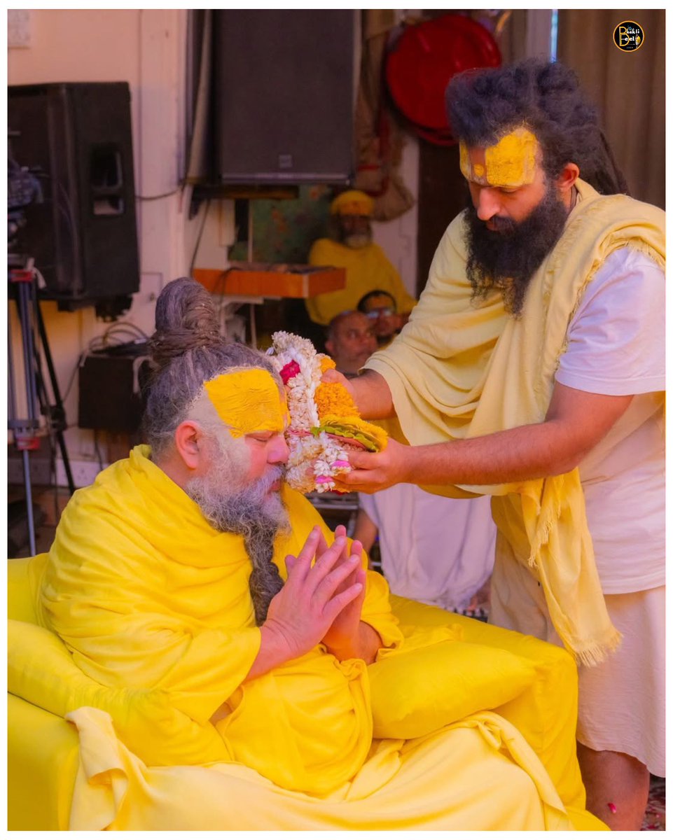 Bhaktifeel's tweet photo. राधा राधा !🙏
#shripremanandmaharajji #radha #bhaktifee https://t.co/WMQpVZcPtC