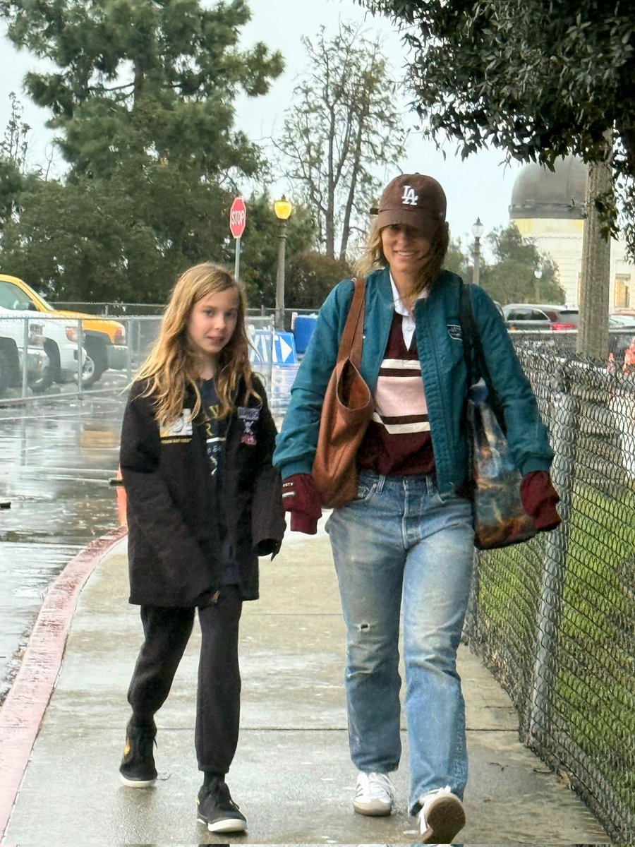 Olivia Wilde and Otis enjoy a hike at Griffith Park - March 30