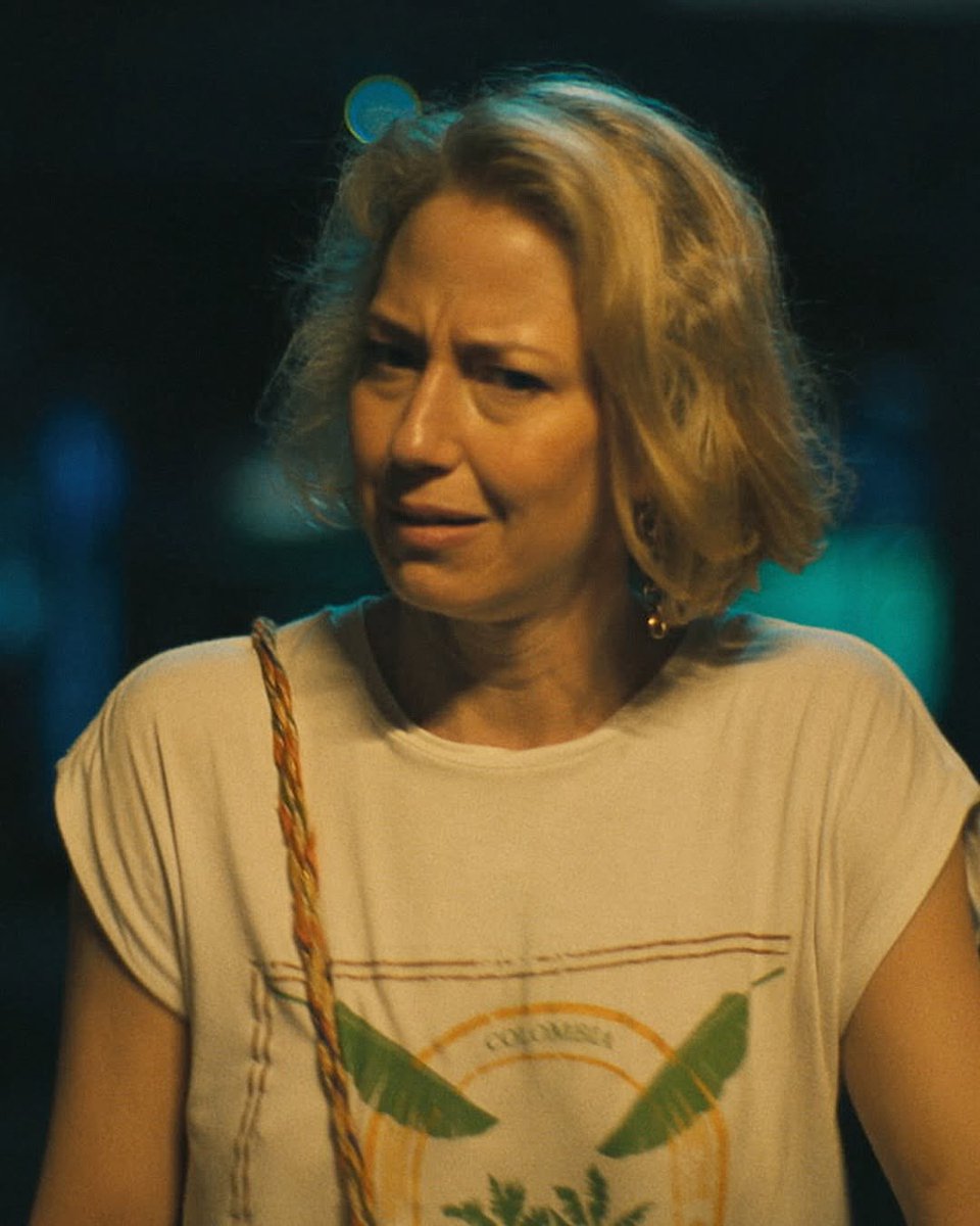 Carrie Coon Source tweet media