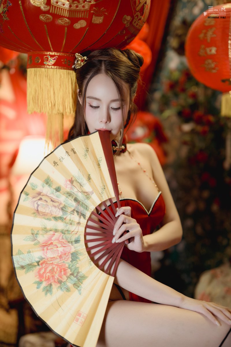 ตรุษจีนทันมั๊ยย

📷📷 #plyfoto #sexy #portrait #photographer #portraitphotographer #fineart #peopleshooting #onlyfans #lingerie #boudoir #model #asiangirls #sexygirl #hotgirl #onlyfansthailand #onlyfansgirls