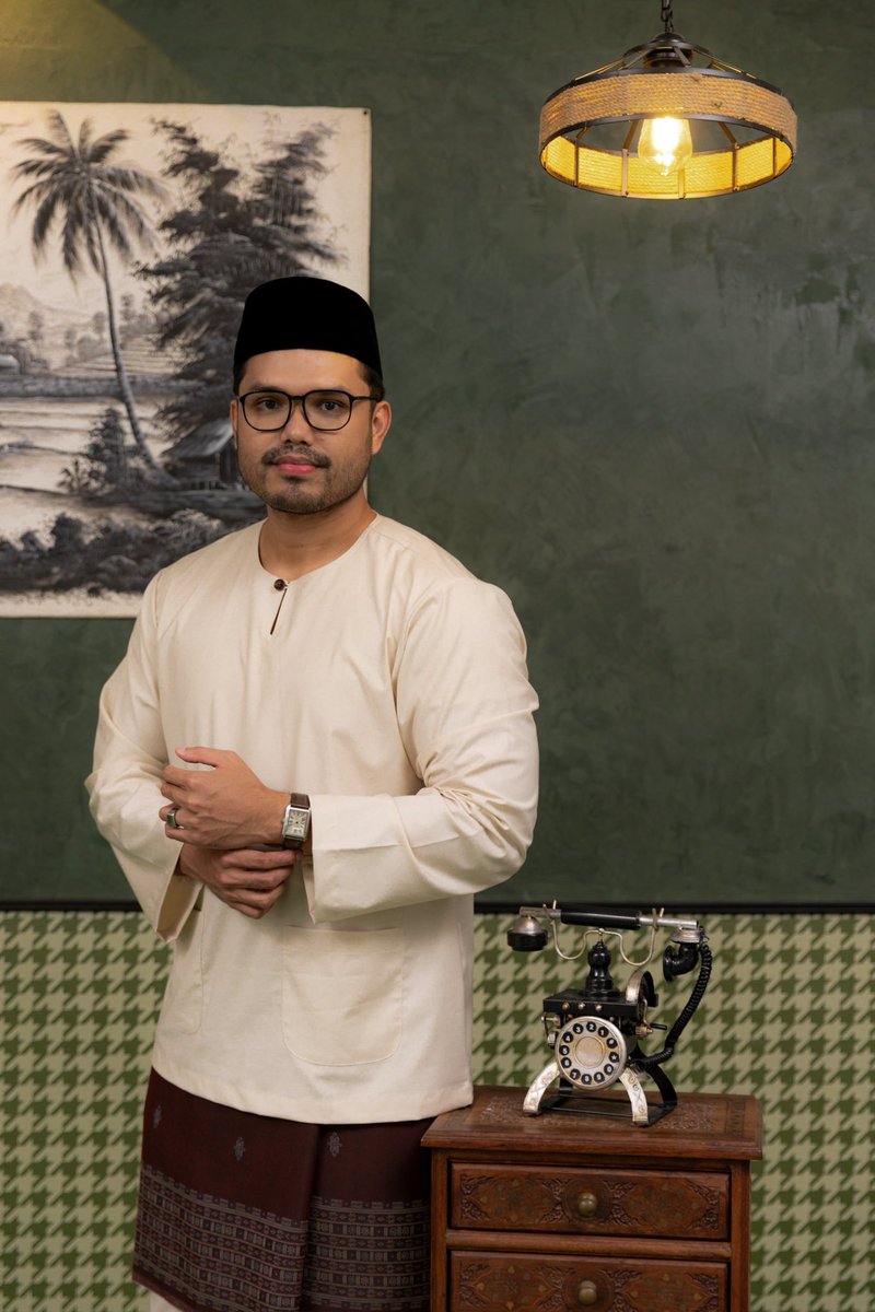 khairulaming's tweet photo. Drop your raya ootd. Selamat hari raya! 🤍 https://t.co/mgY2rkH1DH