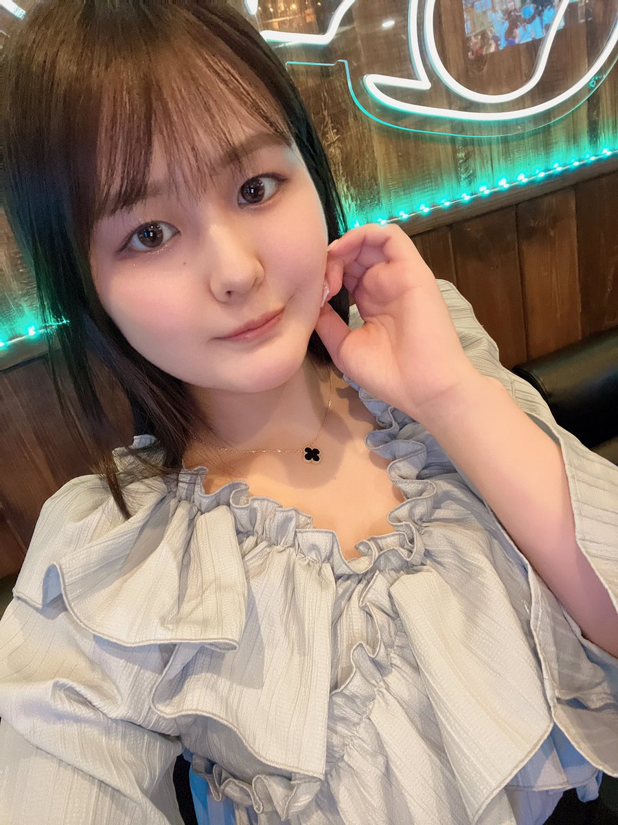 rika_attractive's tweet image. おはようございます☀️今日で3月が終わり…早かったなあ🥹お仕事してる間、毎日投稿を心がけて頑張ってたけど、明日からしなくていいんだって思うと寂しいな😢作品のRTなどはする為しばらくは残りますが、今日で毎日投稿終わります😭見てくれてありがとうございました！今日もふぁい！！🥺🩵