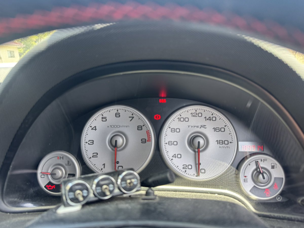 seikaauto_jdm's tweet photo. このインテ   95万欲しい人おらん？
前期ですが後期顔   
先程1時抹消した   
オークション持って行く前です https://t.co/bW4qKtdeNk
