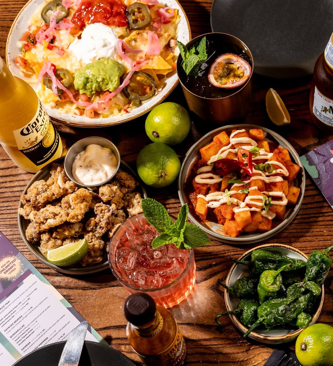 😋 COMPETITION 😋
Fancy eating out <a href="/thehubmk/">The Hub Milton Keynes</a> on us? You can win a £50 voucher to spend at one of these venues; Banana Tree, Brasserie Blanc, Browns, Las Iguanas, Nandos, Slug &amp; Lettuce, Turtle Bay or Zizzi. Just RT to enter 🍽 Comp closes 8pm on 6.4.25, running on other channels.