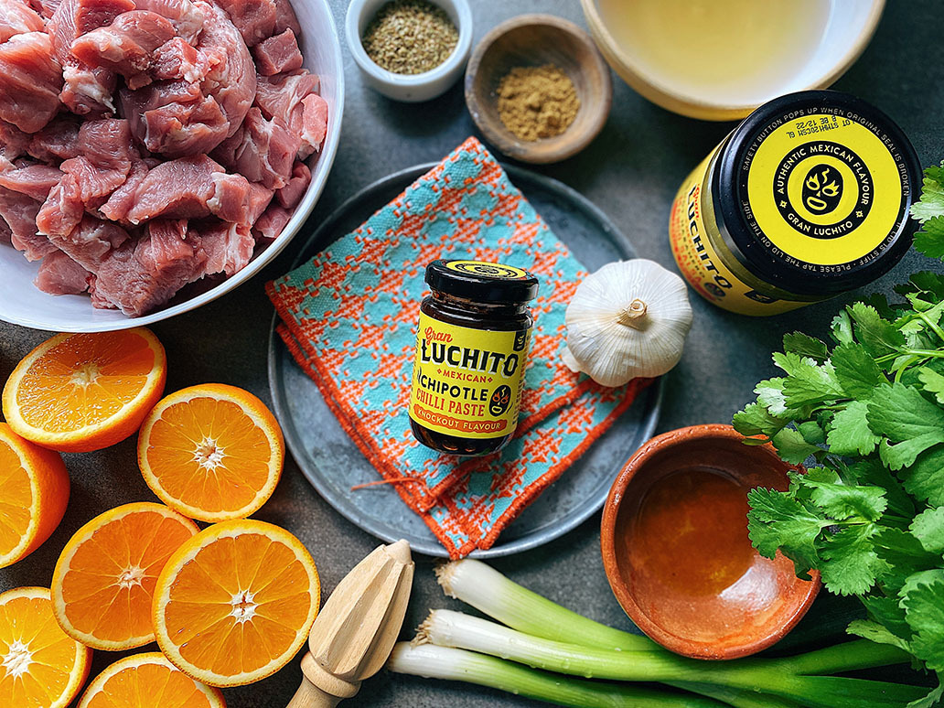 Today is National Taco Day, known as Día del Taco in Mexico! What better way to celebrate than with this carnitas recipe, which honours Mexico's iconic dish?

#porkcarnitas #slowcookedpork #porkrecipe #dinnerideas #familydinner #porktaco #granluchito #nationaltacoday