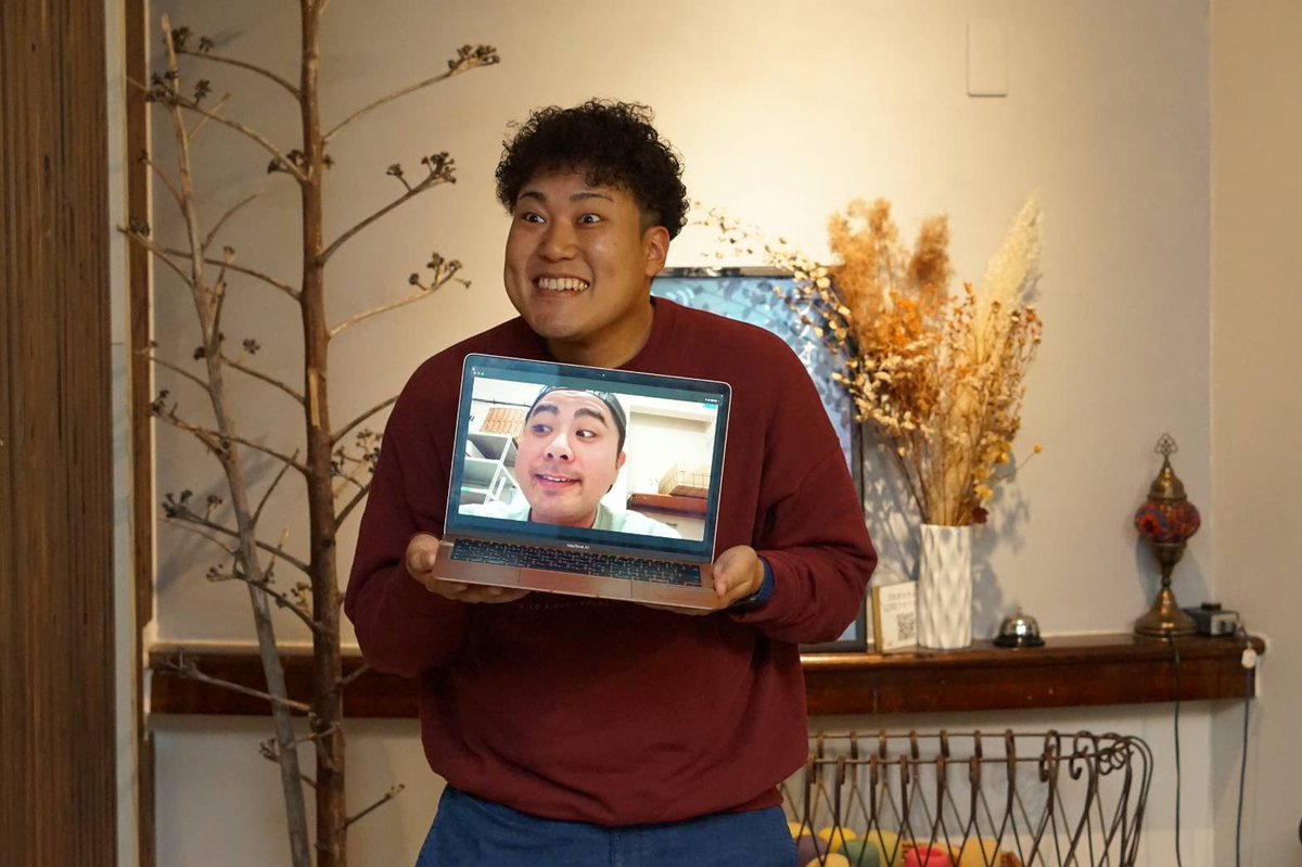 ハナフラワーも出ます！！こちら！
チケット予約受け付けてます🌼

よしもと沖縄ネタバトルライブ
「よしもと-Uchinah-ランキング」 
日時：4月11日(金)18:30開場 19:00開演 
場所：てんぶす那覇 4階テンブスホール 
前売&amp;当日料金： 一般2000円、中学生以下1500円 
出演：よしもと沖縄芸人