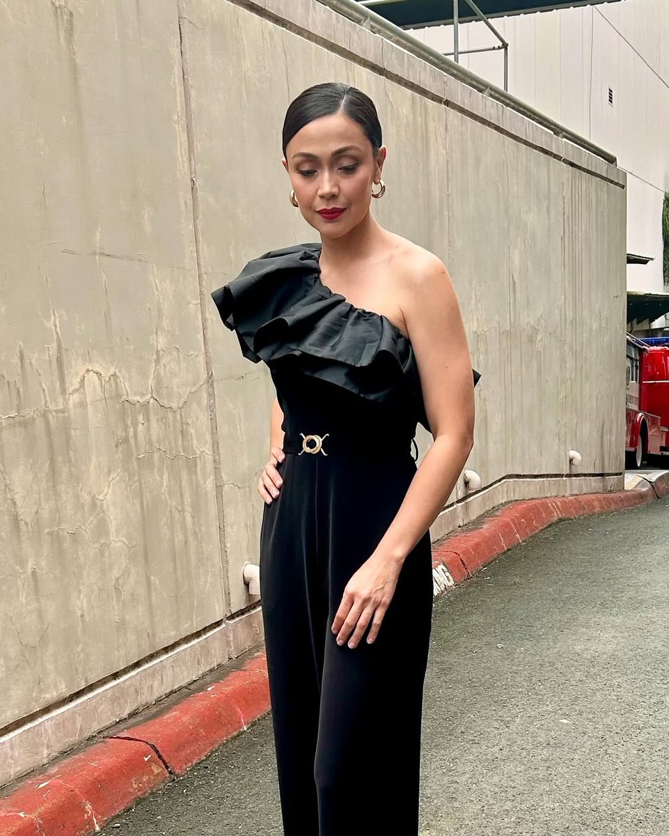 Look for today's #UntoldGrandMediCon 🖤✨

©️ _jodistamariaph IG | #JodiStaMaria #Untold