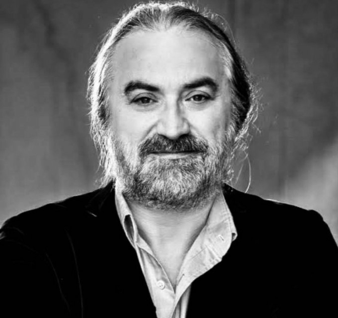 Çok kıymetli bir insanı kaybettik. Çok üzgünüm.#VolkanKonak