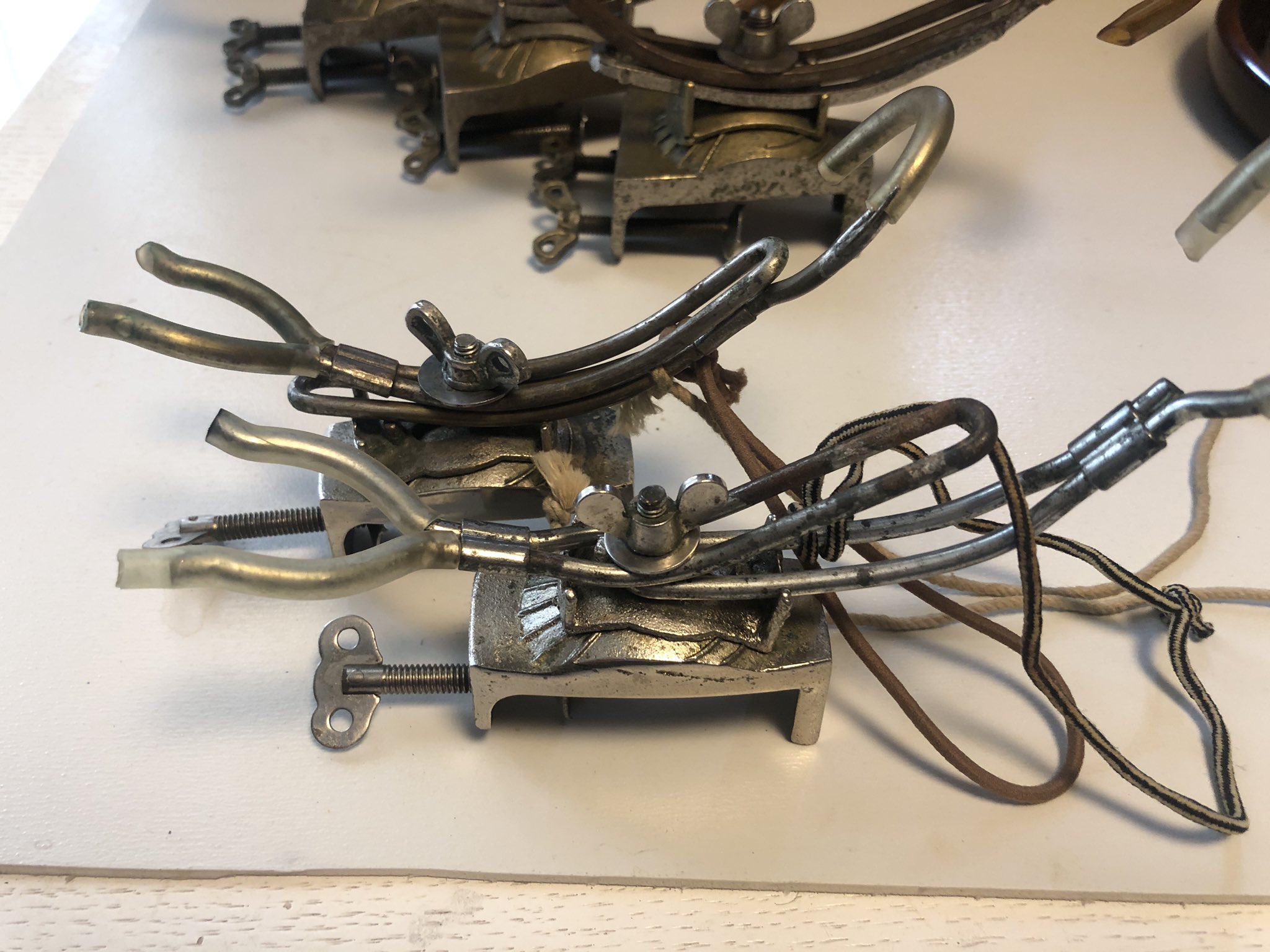 竿掛け - Search / X