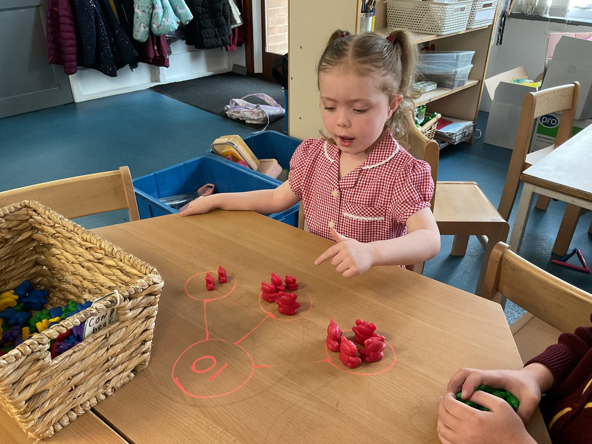 PDA_Rec's tweet image. Exploring 3 ways to form number bonds to ten in maths this morning. We used our part whole model to support us in exploring different ways of making 10😁 #pdamaths