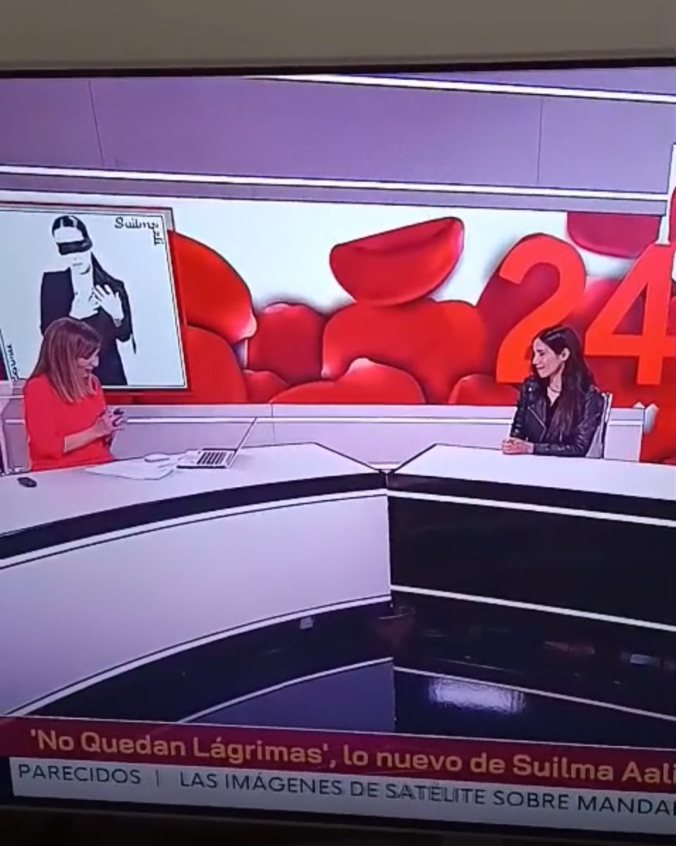 Ayer estuve presentando 
NO QUEDAN LÁGRIMAS en Canal 24horas de TVE