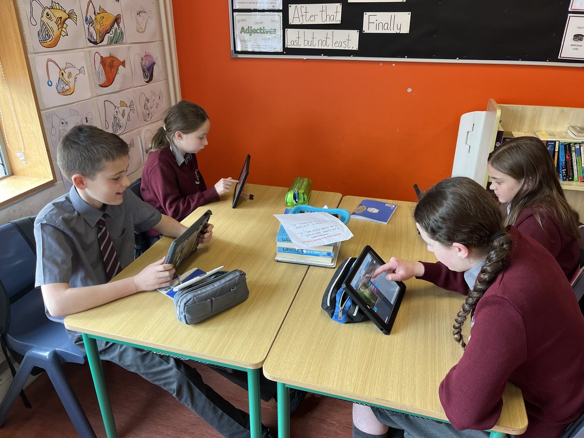 SMhuire's tweet photo. Our 4th, 5th and 6th classes are experiencing an hour of coding thanks to ⁦@MS_eduIRL⁩. Thank you to parent and ⁦@Microsoftirl⁩ employee Rumyana Stoyanova for facilitating us. https://t.co/UTlo92Ubec