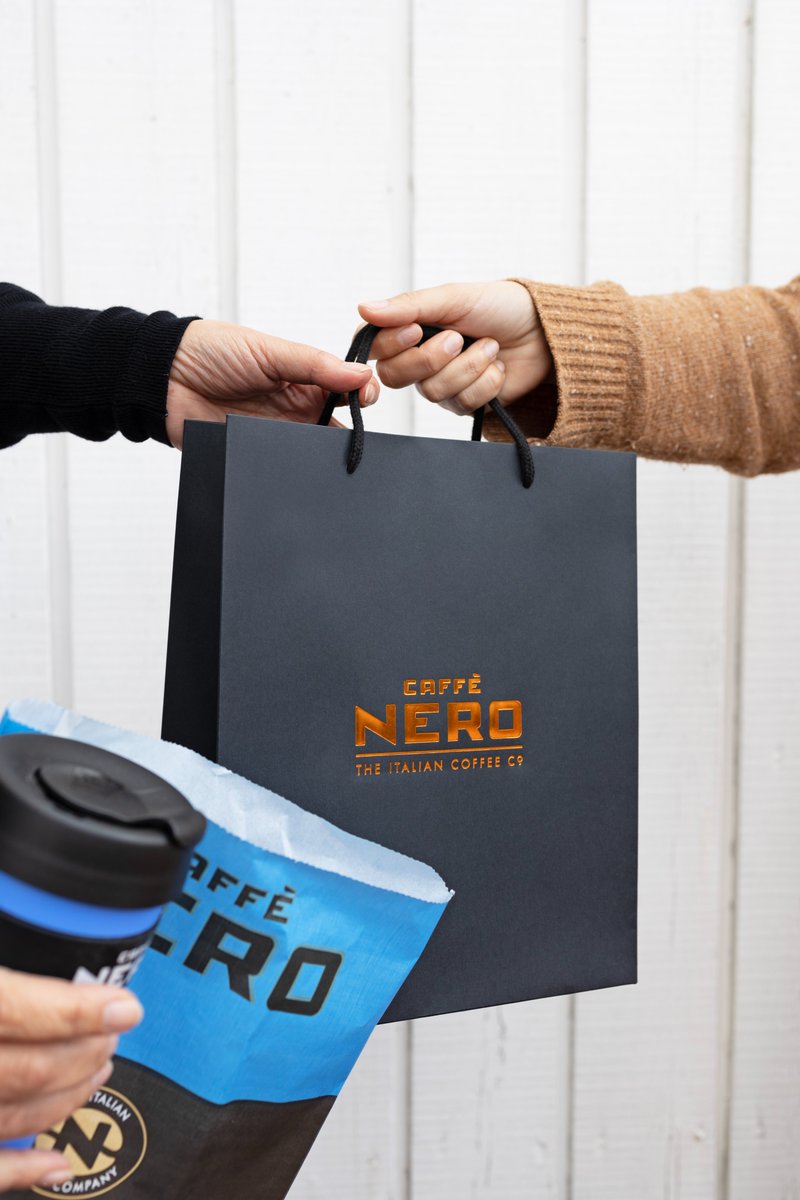 #MondayMotivation ✨

First Impressions Matter! 

Make your packaging shine with our foil printing for a premium, unforgettable look. 💫✨

#EcoFriendly  #SmallBusiness #TinyBoxCompany