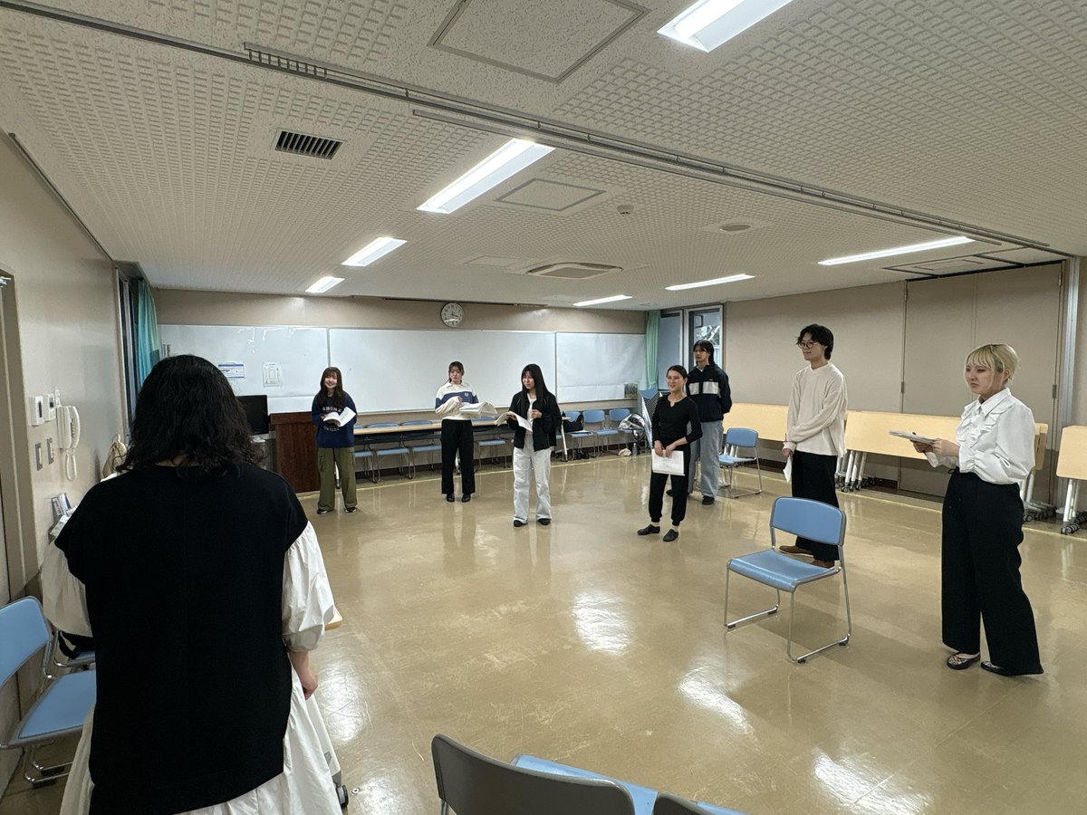 TMM_2025's tweet photo. ＼Aキャスト立ち稽古／

本番まで1週間を切りました‼️

日々向き合い、試行錯誤しながら
稽古が進みます✨️

そして‼️なんと‼️
Aキャストのみの楽曲が追加されました‼️✨️

#東京ミュージカルマーケット Vol.0

一体どんな作品になるのでしょうか⁉️
お楽しみに✨️
#TMM https://t.co/cTUqnElURI