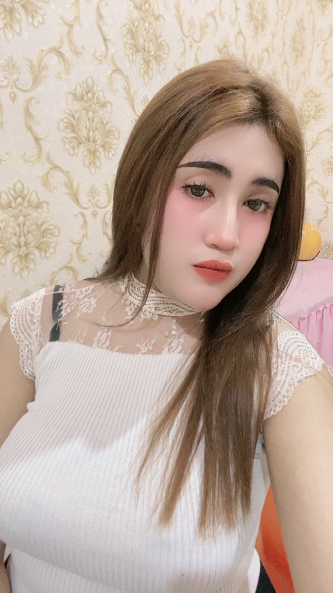 Reni 2321 tweet media