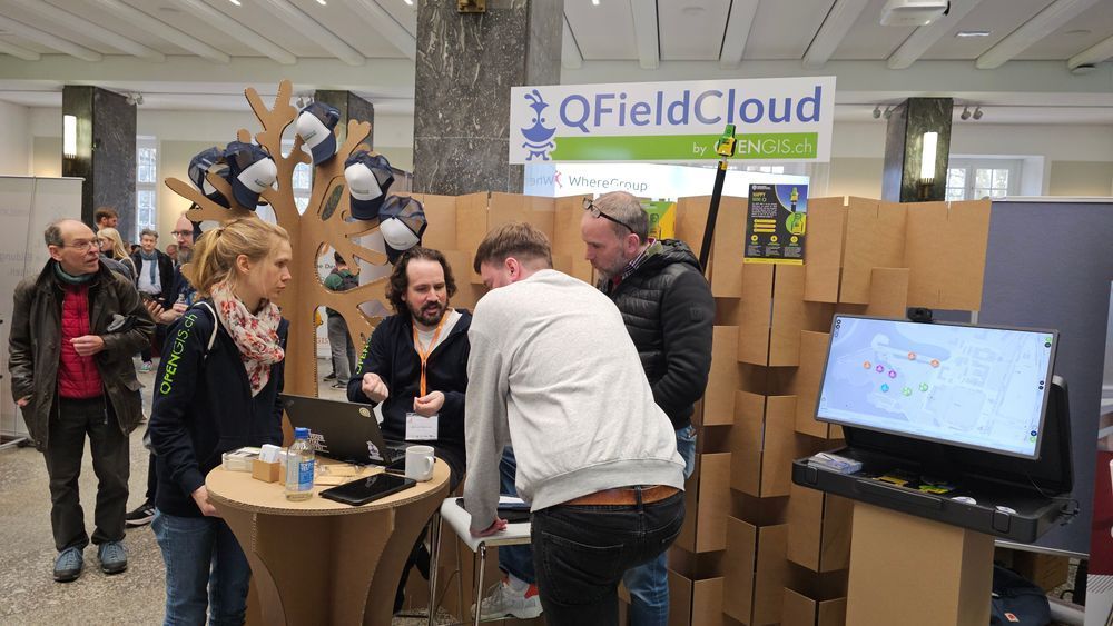 OPENGISch's tweet image. Huge thanks to everyone who made #FOSSGIS2025 so special! 💚
We loved sharing QField news, meeting the community & supporting the event as Platinum Sponsors – because backing open source is key to keeping it thriving.
Big shoutout to the amazing organisers!