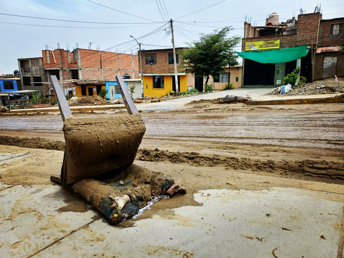 jeff_chinchay's tweet photo. Así fue el paso de la activación de la quebrada Indoamerica en el distrito La Esperanza - Trujillo 

#Trujillo #Peru #LaEsperanza https://t.co/uQqCxny1Mz