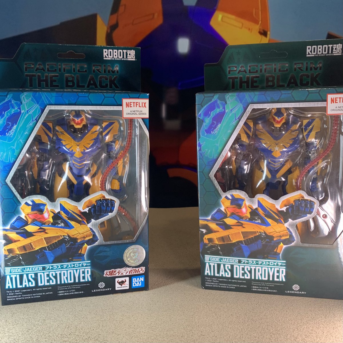 Kaiju_Rampage's tweet photo. Atlas Destroyer Real(left) vs Bootleg(right)
Can you spot the differences?
#bandai #pacificrim #tamashinations #pacificrimuprising #pacificrimtheblack #atlasdestroyer #jaeger #kaijurampage https://t.co/AegNmZTw98