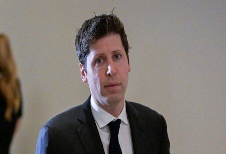 GlobalConsRev's tweet image. Sam Altman: &quot;Rare Positivity on X&quot; as OpenAI&apos;s Image Tool Fuels Uplifting Posts

News: lnkd.in/gvWNBiCY

Sam Altman, CEO, @OpenAI 

#Imagegenerationfeature #Negativeatmosphere #Computingresources #ArtificialIntelligence